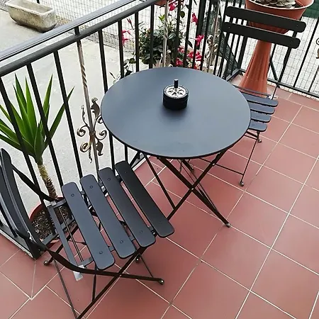 Del Golfo אורחן *